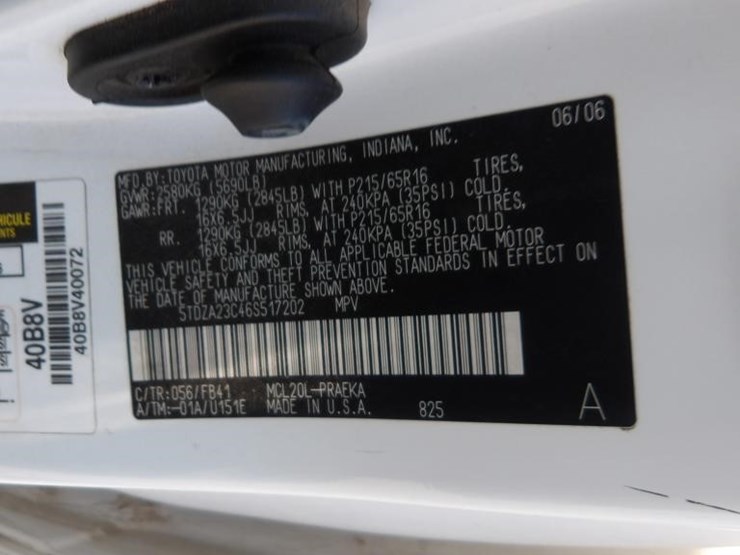 2006-toyota-sienna-image-22