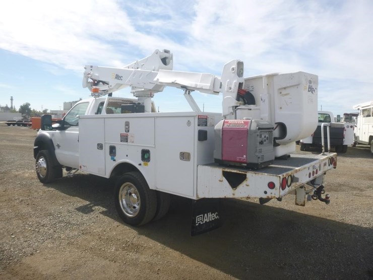2013-ford-f550-image-4