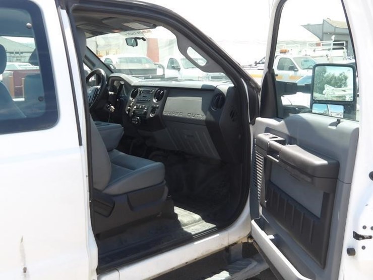 2011-ford-f250-image-18