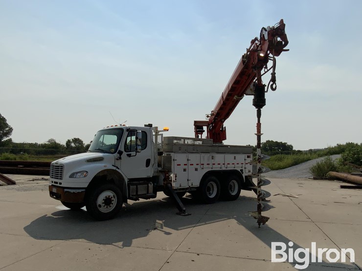 2014-freightliner-m2-106-image-9