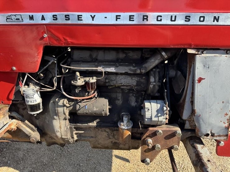 massey-ferguson-165-image-5