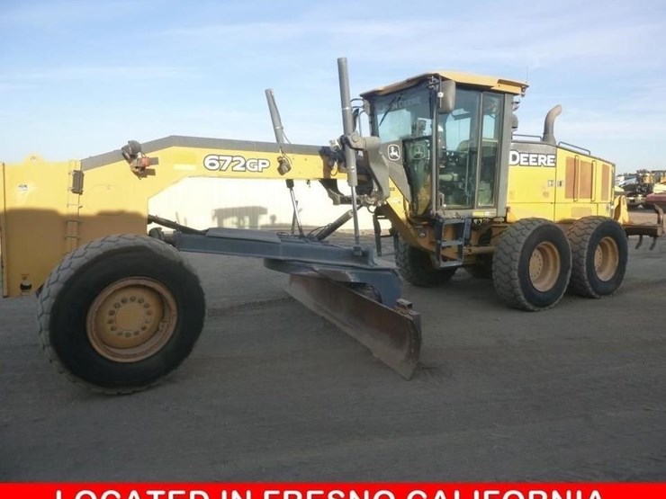 2012-deere-672gp-image-1