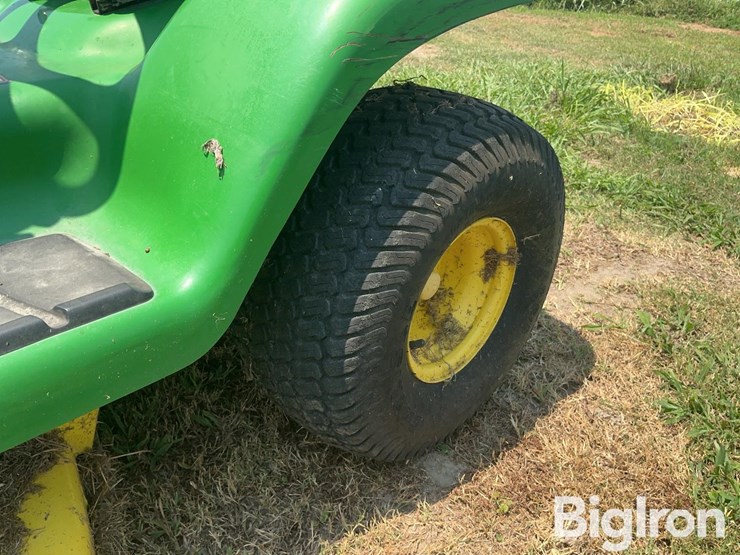 john-deere-x300-image-17