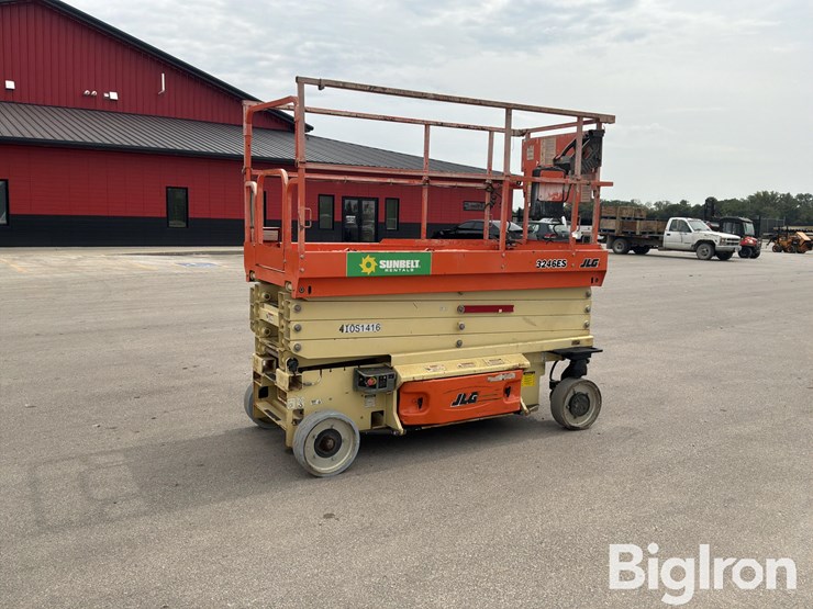 2020-jlg-3246es-image-5