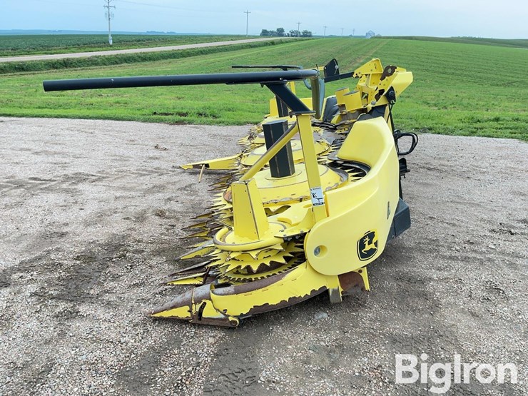 2019-john-deere-770-image-8
