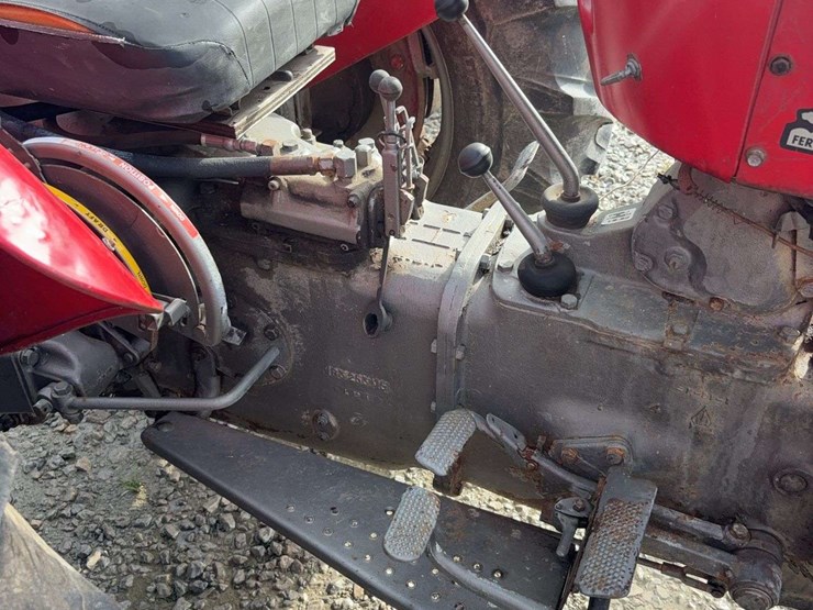 massey-ferguson-65-image-13
