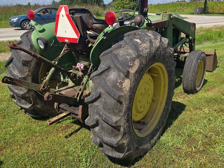 1977-john-deere-2040-image-4