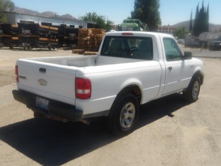 2010-ford-ranger-image-3