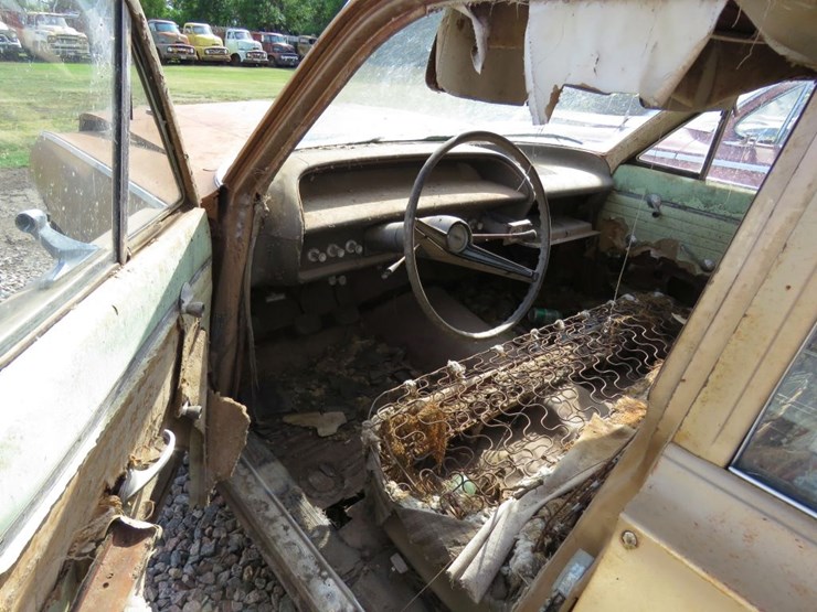 1963-chevrolet-belair-4dr-sedan-image-3