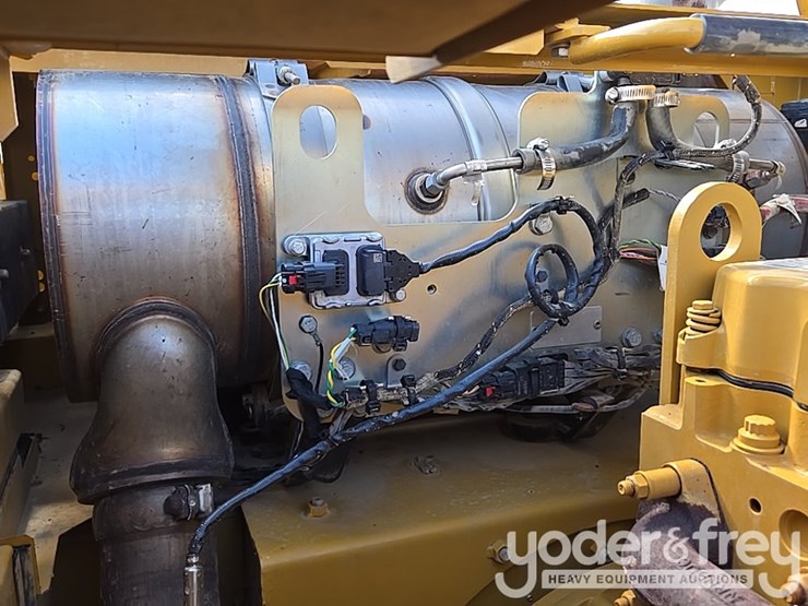 2019-caterpillar-336-image-55