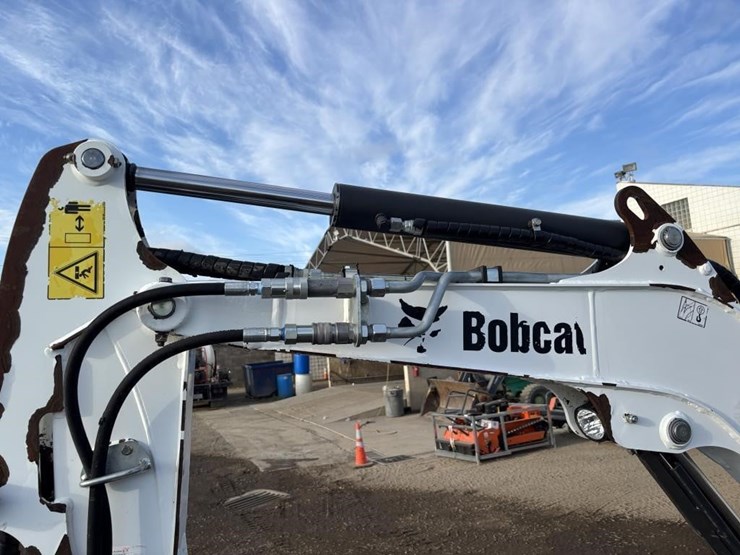 2021-bobcat-e26-image-19