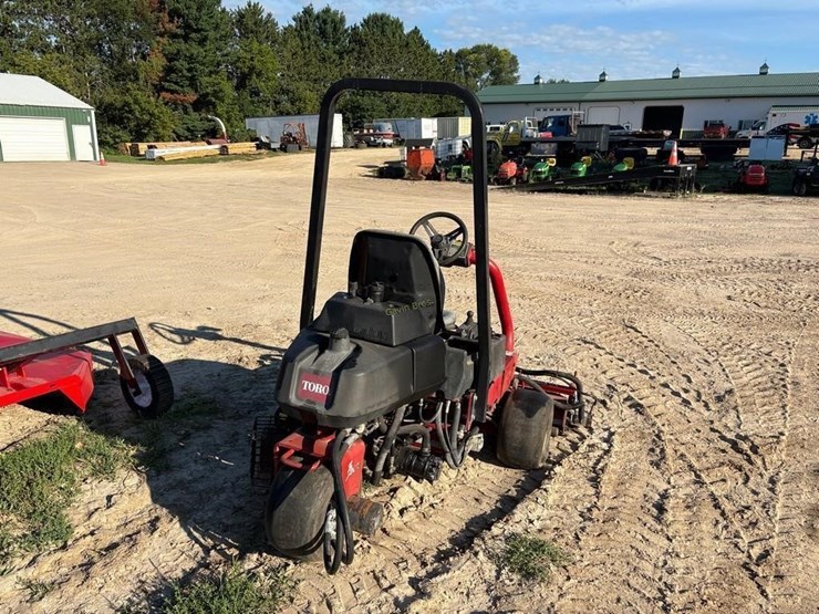 toro-greensmaster-3150-image-4