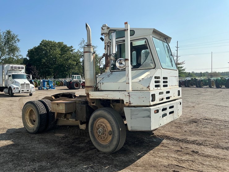 #1992-•-ottawa-terminal-tractor-image-7