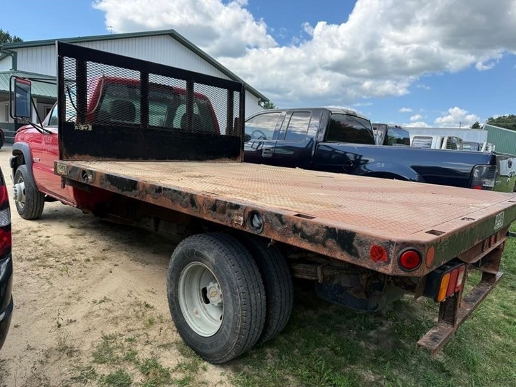 2005-chevrolet-3500-image-4