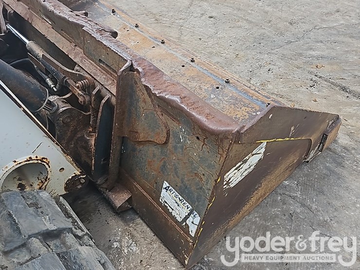 2020-bobcat-t870-image-22