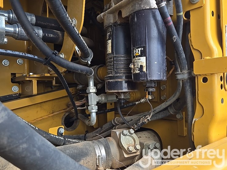 2019-caterpillar-336-image-43