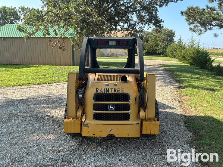 2004-john-deere-250-image-6
