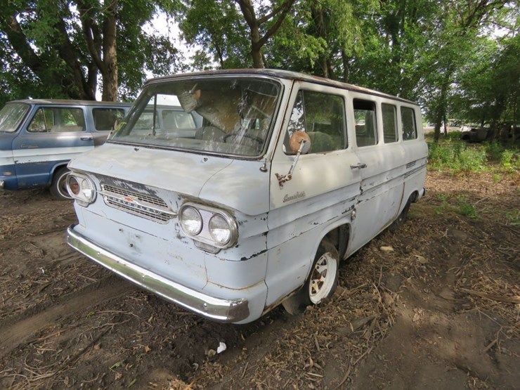 1961-64-chevrolet-corvair-greenbriar-sports-wagon-image-3