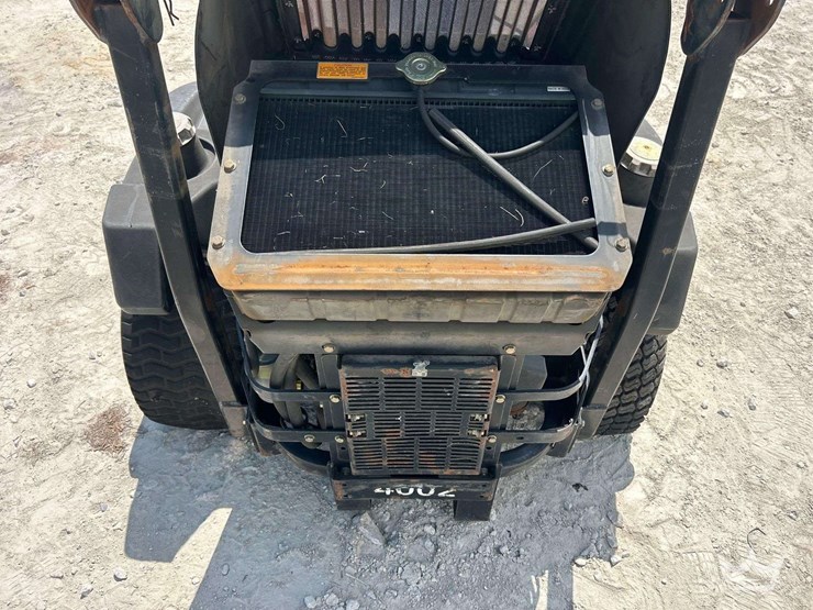 toro-54in-zero-turn-commercial-mower-image-7
