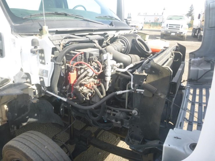 2003-chevrolet-c4500-utility-truck-image-16