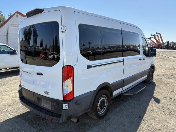 2020-ford-transit-image-3