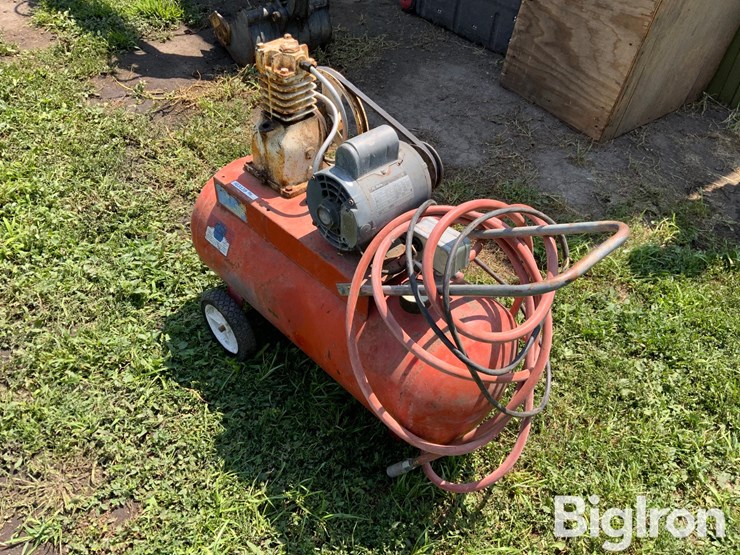springfield-44a5-air-compressor-image-7