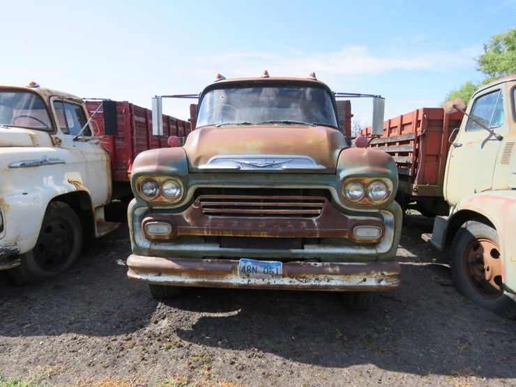 1959-chevrolet-50-image-2