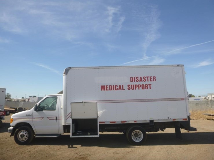 2007-ford-e450-image-5