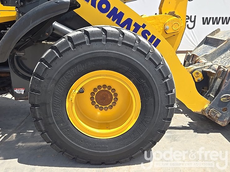 2024-komatsu-wa320-8-image-13