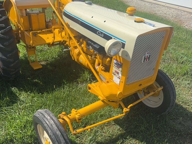1965-international-cub-image-3