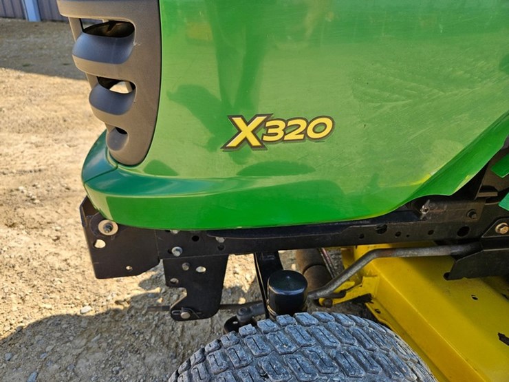 2009-john-deere-x320-image-10