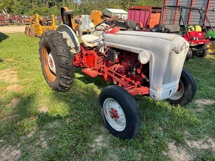 ford-tractor-image-4