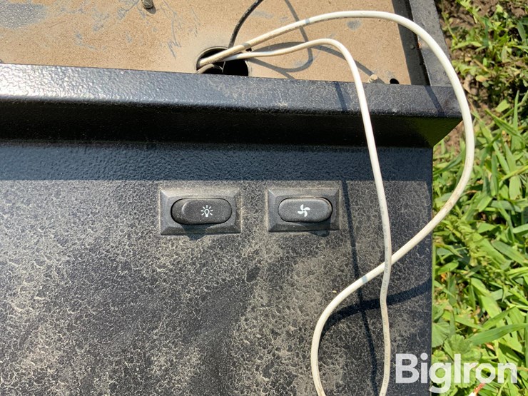 rv-black-range-hood-image-9