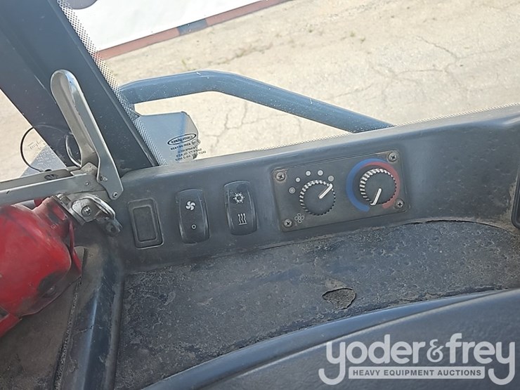 2013-deere-750k-lgp-image-14