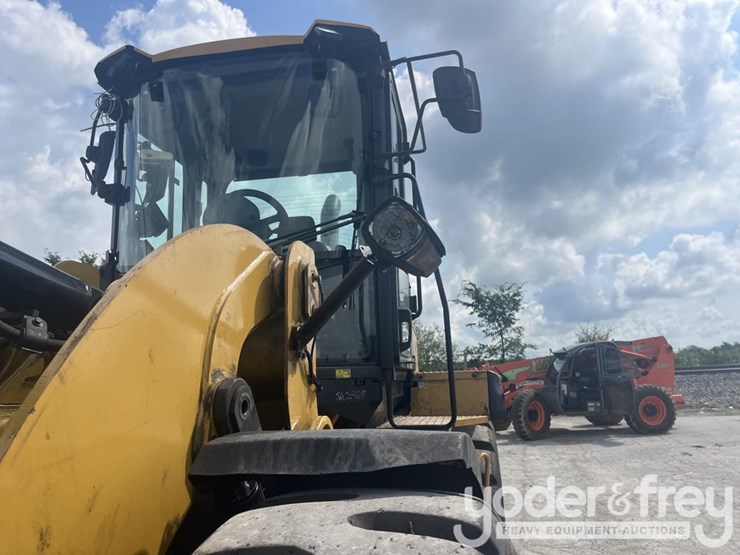 2016-caterpillar-926m-image-33
