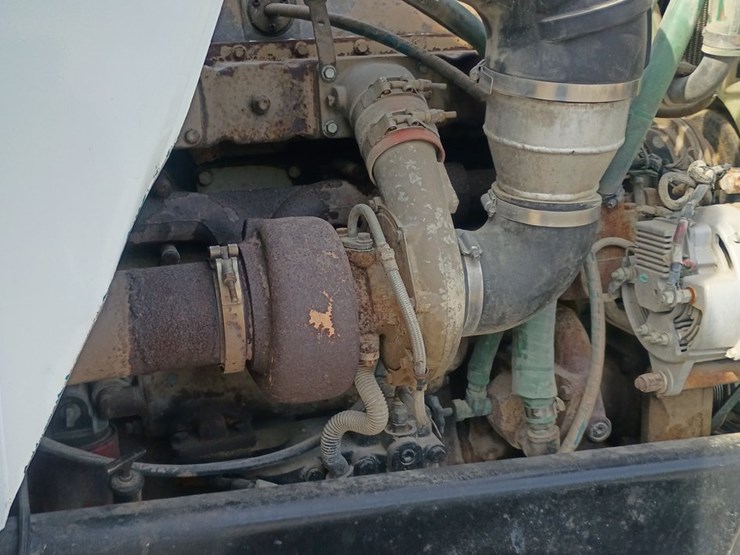 1985-peterbilt-359-image-44