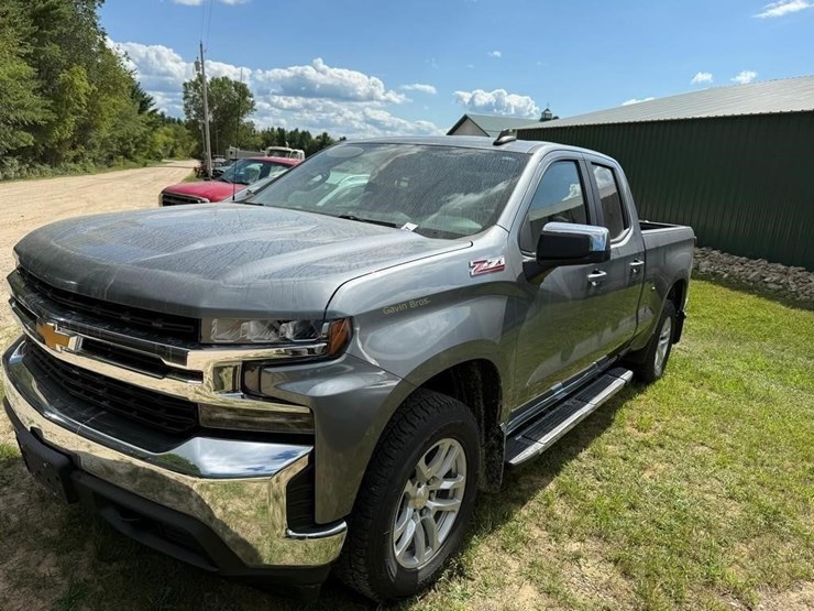 2019-chevrolet-1500-image-1