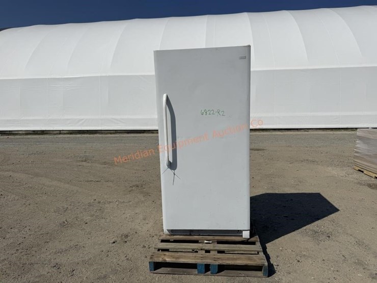 frigidaire-standup-freezer-image-1