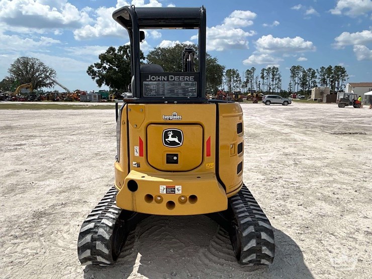 2023-deere-35g-image-34