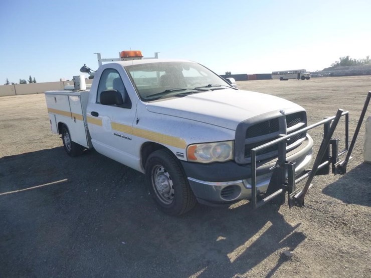 2005-dodge-ram-2500-image-3