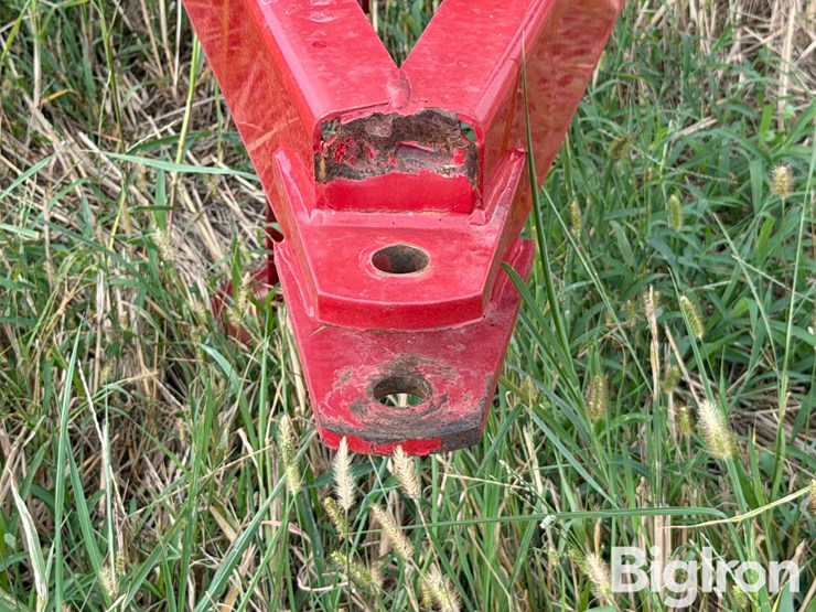 2021-new-holland-195-image-12
