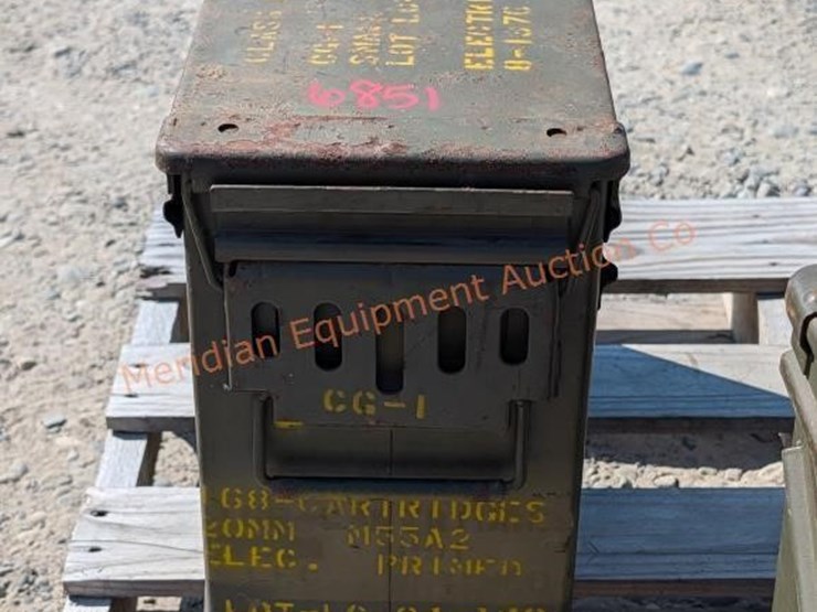 vintage-ammo-cans-image-10
