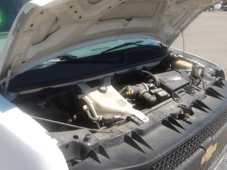 2014-utility-van-image-8