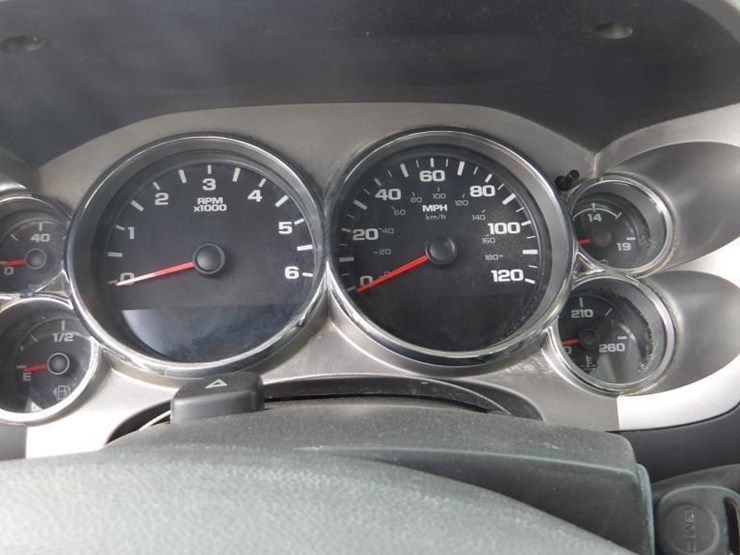 2012-gmc-sierra-2500-image-17