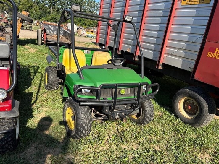 john-deere-gator-image-2