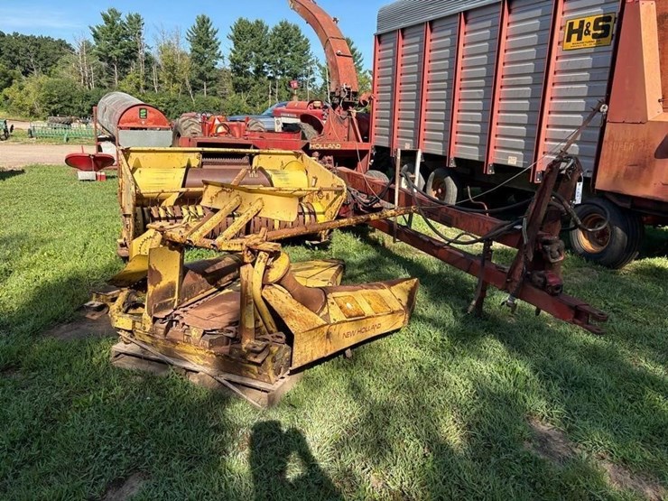 new-holland-892-image-2
