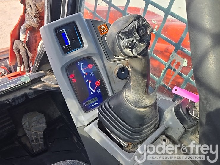 2023-kubota-svl97-2-image-49