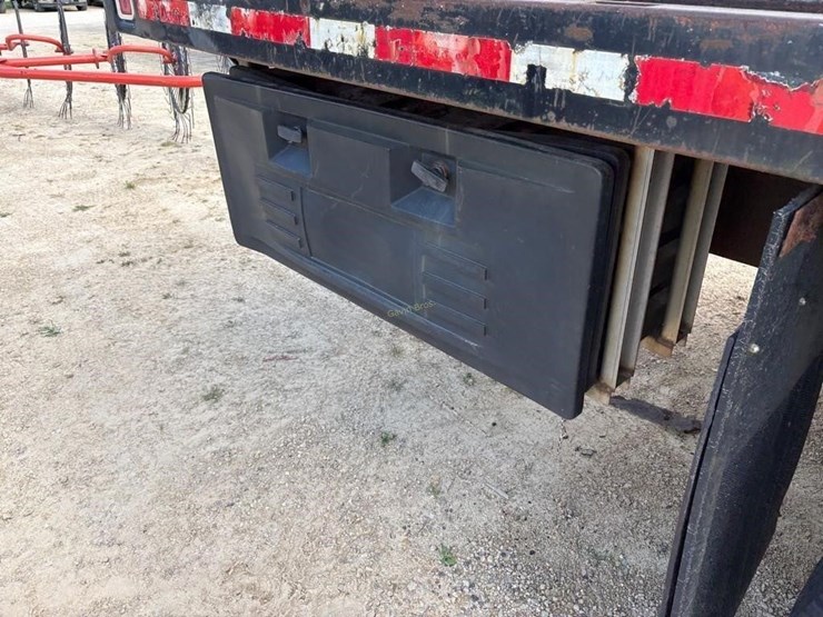 2005-international-durastar-4300-image-8