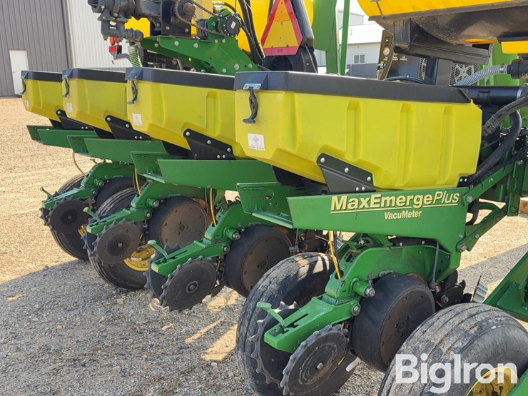 1997-john-deere-1760-image-17