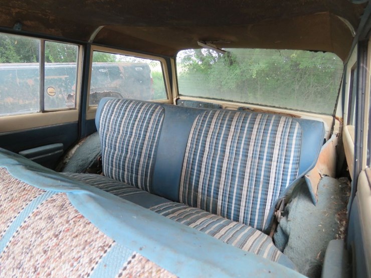 1976-jeep-wagoneer-4dr-image-8
